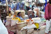 Spice sellers at Dire Dawa market. East, Ethiopia.