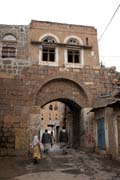 Gate at Shibam-Kawkaban village. Path countinues steeply on the top mountain Jebel Kawkaban to the Kawkaban village. Yemen.