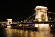 Chain Bridge (Sz�chenyi L�nch�d), Budapest. Hungary.