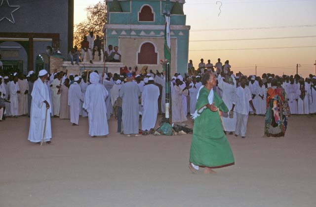 Whirling dervishes. Hamed-an Nil Mosque, Khartoum (Omdurman). Sudan.